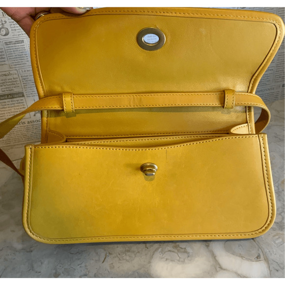 Coach Yellow Turnlock Clutch Top Handle Crossbody Bag - Picture 11 of 12